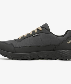 Trekking shoes